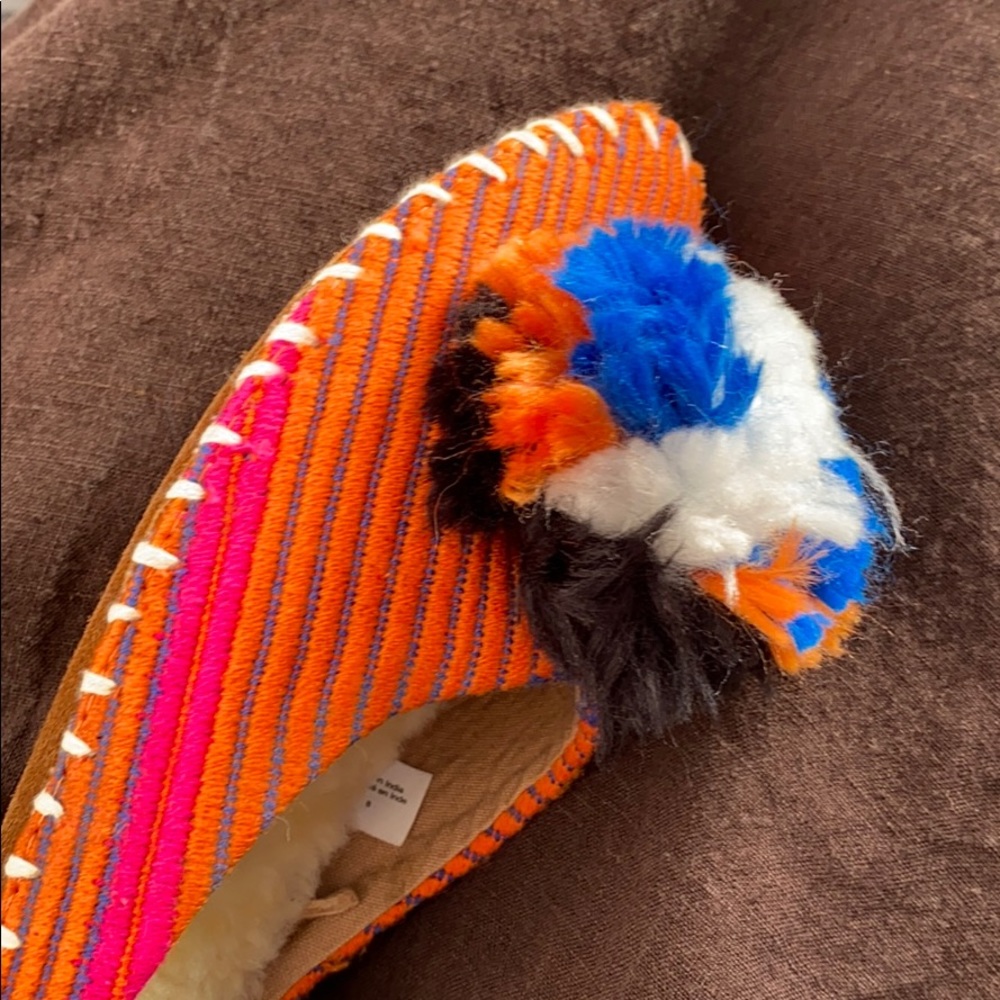 Slippers - Picture 5 of 6